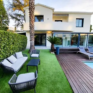 Bel Air Cannes: Renovated Beachfront Retreat With Pool Villa